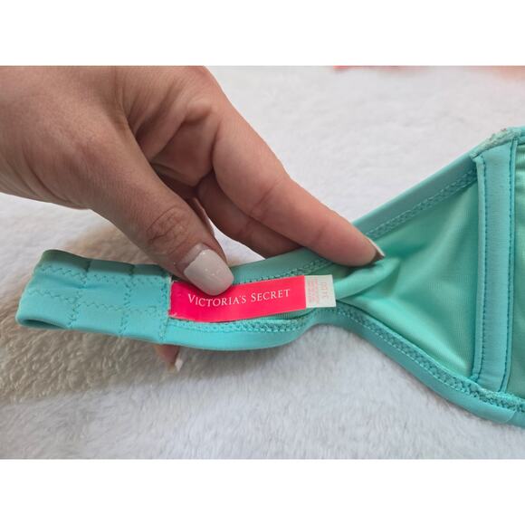 2 Victoria's Secret Swimsuit Tops Size 34DD - Picture 3 of 5